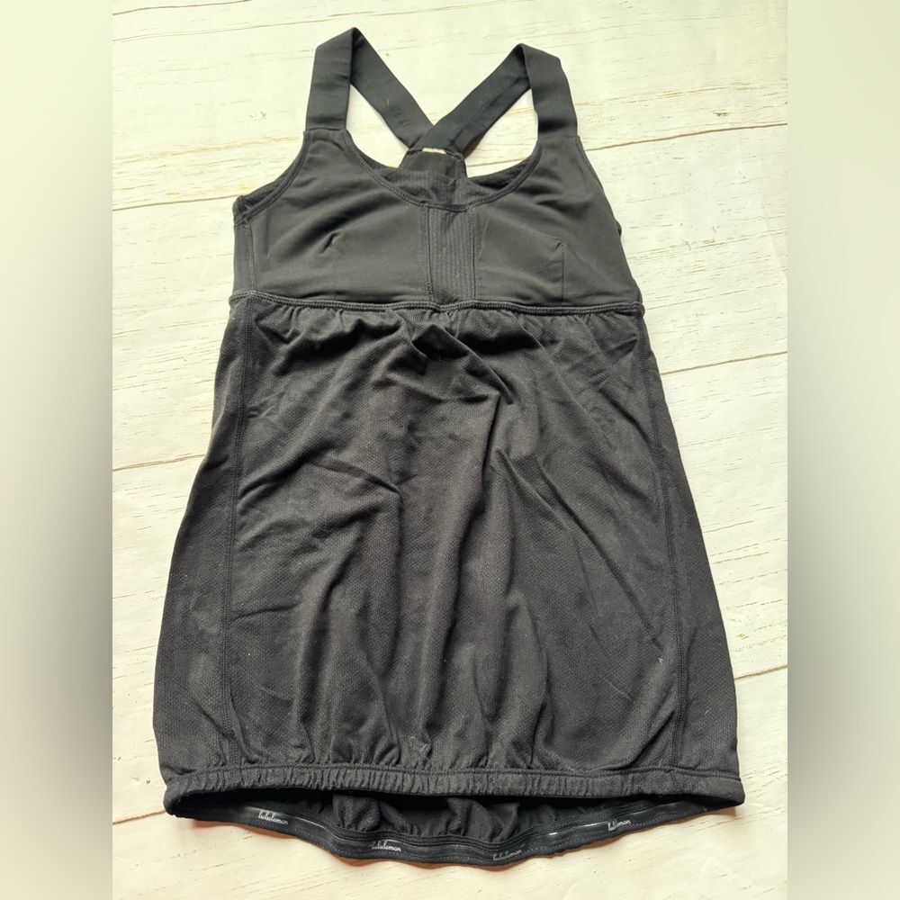 size 4 black Lululemon Black Support Bra My Heart Races Tank Size Small